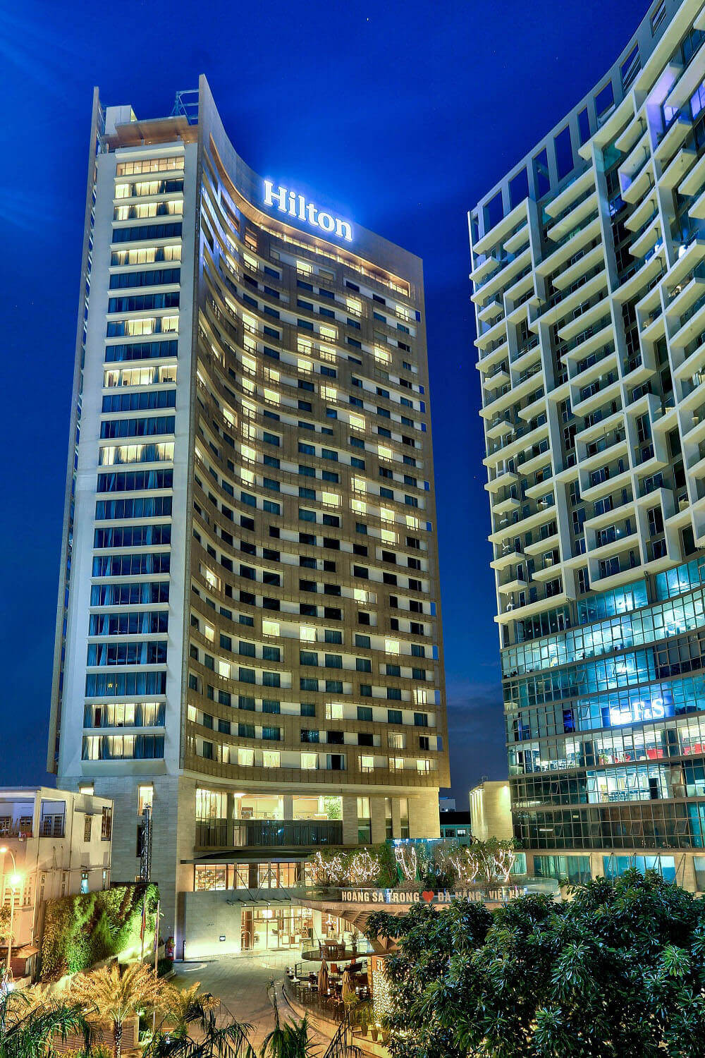 HILTON HOTEL - BACH DANG COMPLEX